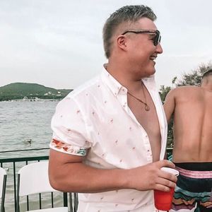 Meet your Posher, Collan